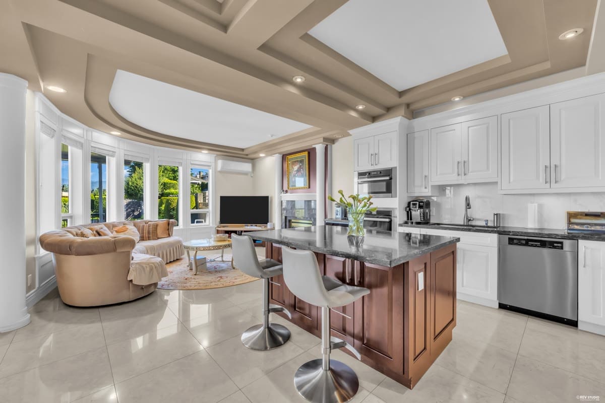 Professional real estate photography by REV Studio