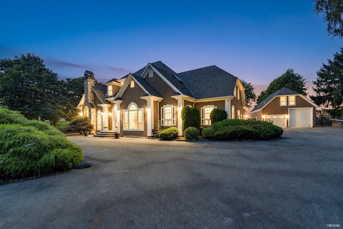 Professional real estate photography by REV Studio